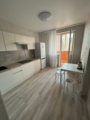 Сдам однокомнатную (1-комн.) квартиру, Западный Обход ул, 57, Краснодар г