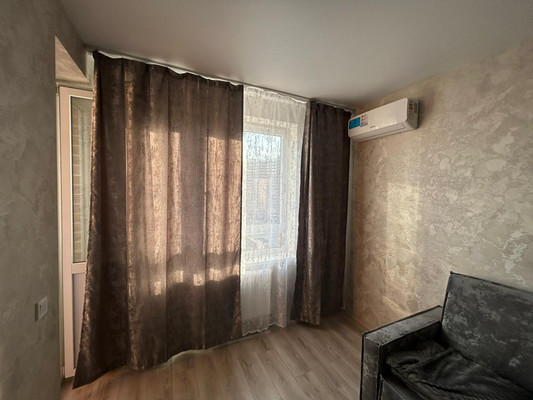 Сдам однокомнатную (1-комн.) квартиру, Западный Обход ул, 57, Краснодар г