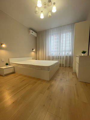 Сдам двухкомнатную (2-комн.) квартиру, им. Ивана Беличенко ул, 92к2, Краснодар г