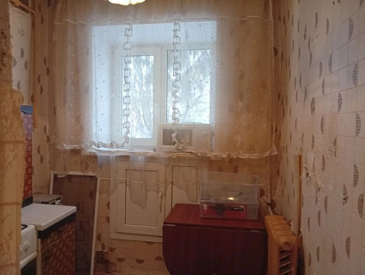 Продам однокомнатную (1-комн.) квартиру, Армейская ул, 12а, Алексин г