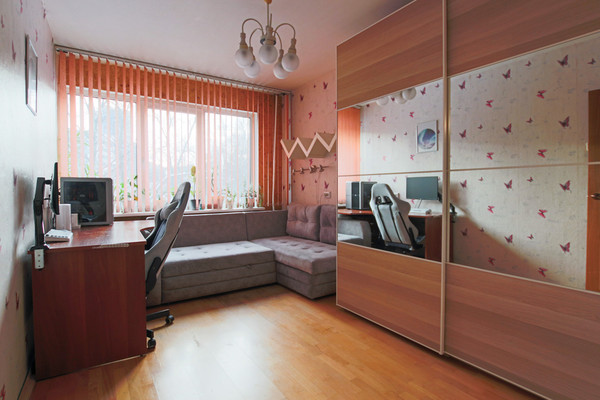 Продам двухкомнатную (2-комн.) квартиру, Серебристый б-р, 22Ак3, Санкт-Петербург г