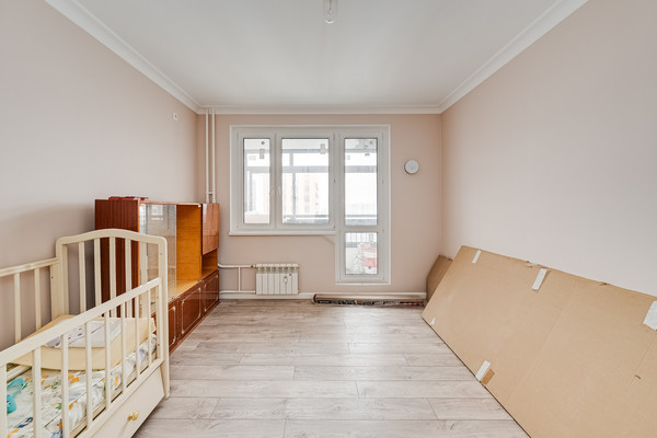 Продам трехкомнатную (3-комн.) квартиру, Южная Битца р-н, 4, Бутово рп