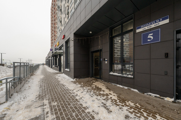 Продам трехкомнатную (3-комн.) квартиру, Южная Битца р-н, 4, Бутово рп