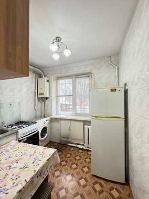 Продам трехкомнатную (3-комн.) квартиру, Шалушкинская ул, 3, Нальчик г