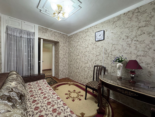 Продам трехкомнатную (3-комн.) квартиру, Шалушкинская ул, 3, Нальчик г