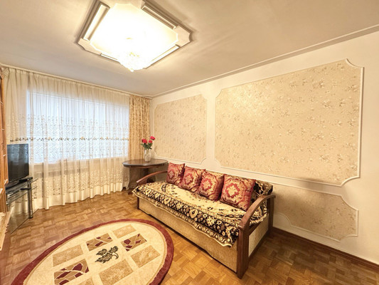 Продам трехкомнатную (3-комн.) квартиру, Шалушкинская ул, 3, Нальчик г