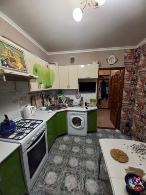 Продам трехкомнатную (3-комн.) квартиру, Индустриальная ул, 16, Волгодонск г