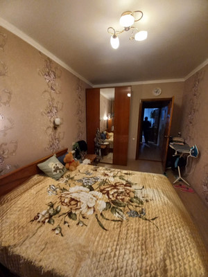 Продам трехкомнатную (3-комн.) квартиру, Индустриальная ул, 16, Волгодонск г