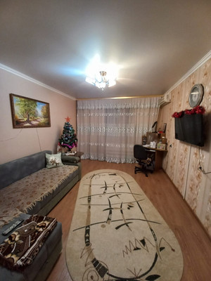 Продам трехкомнатную (3-комн.) квартиру, Индустриальная ул, 16, Волгодонск г