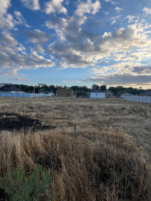 Продам участок 10 соток, ИЖС, Речная ул, 44, Заречное с, 0 км от города