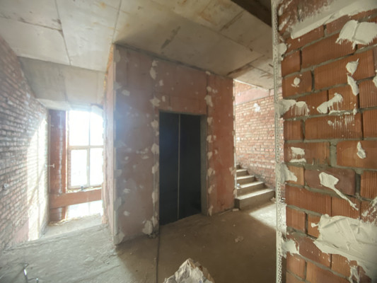 Продам трехкомнатную (3-комн.) квартиру, 2 Таманской Дивизии ул, 65, Нальчик г