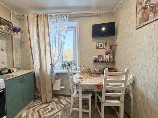 Продам однокомнатную (1-комн.) квартиру, Мичурина ул, 6, Брянск г