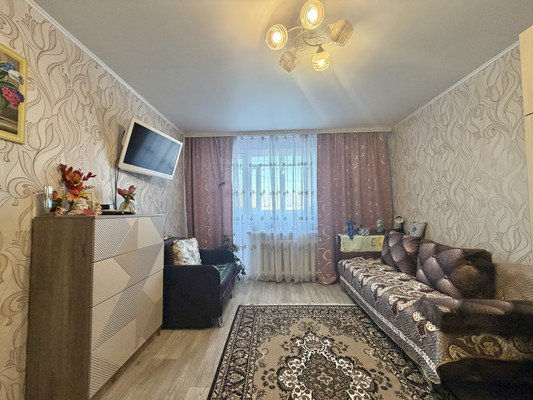 Продам однокомнатную (1-комн.) квартиру, Мичурина ул, 6, Брянск г