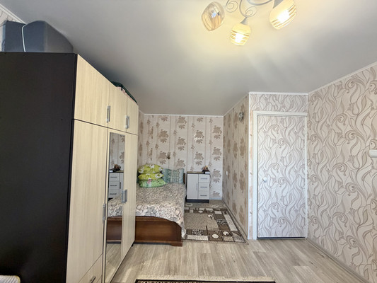 Продам однокомнатную (1-комн.) квартиру, Мичурина ул, 6, Брянск г