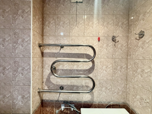 Продам однокомнатную (1-комн.) квартиру, Мичурина ул, 6, Брянск г