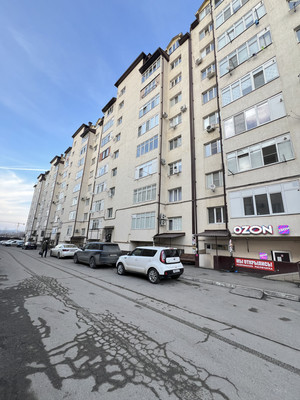 Продам двухкомнатную (2-комн.) квартиру, Байсултанова ул, 35кВ, Нальчик г