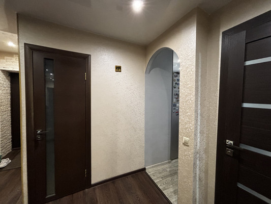 Продам двухкомнатную (2-комн.) квартиру, Морозова ул, 29, Сыктывкар г