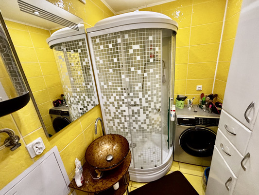 Продам двухкомнатную (2-комн.) квартиру, Морозова ул, 29, Сыктывкар г