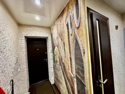 Продам двухкомнатную (2-комн.) квартиру, Морозова ул, 29, Сыктывкар г