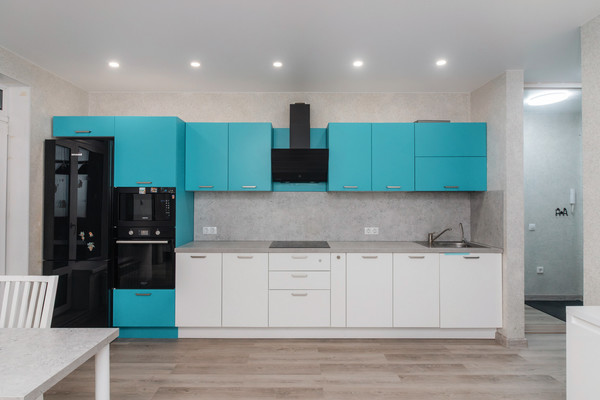 Продам двухкомнатную (2-комн.) квартиру, Строителей ул, 111, Ханты-Мансийск г