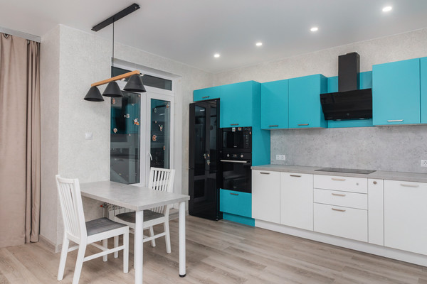 Продам двухкомнатную (2-комн.) квартиру, Строителей ул, 111, Ханты-Мансийск г