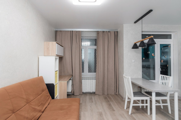 Продам двухкомнатную (2-комн.) квартиру, Строителей ул, 111, Ханты-Мансийск г