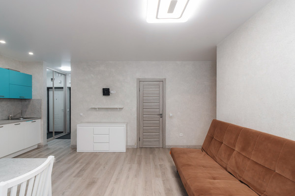 Продам двухкомнатную (2-комн.) квартиру, Строителей ул, 111, Ханты-Мансийск г