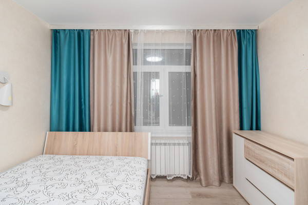 Продам двухкомнатную (2-комн.) квартиру, Строителей ул, 111, Ханты-Мансийск г