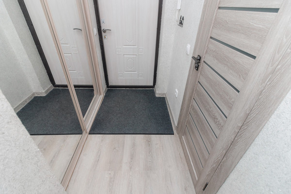 Продам двухкомнатную (2-комн.) квартиру, Строителей ул, 111, Ханты-Мансийск г