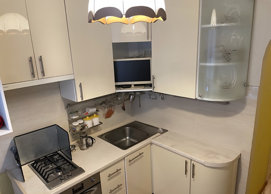 Продам трехкомнатную (3-комн.) квартиру, Приморское ш, 595аО, Зеленогорск г