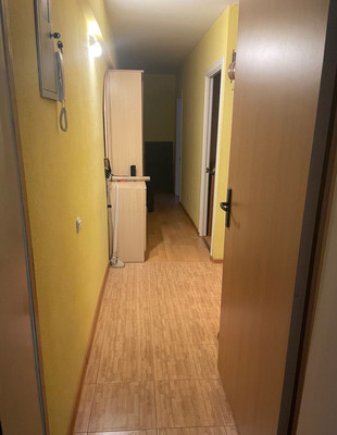 Продам трехкомнатную (3-комн.) квартиру, Приморское ш, 595аО, Зеленогорск г