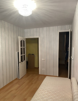 Продам трехкомнатную (3-комн.) квартиру, Приморское ш, 595аО, Зеленогорск г