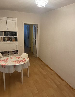 Продам трехкомнатную (3-комн.) квартиру, Приморское ш, 595аО, Зеленогорск г