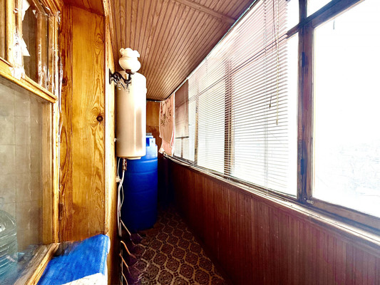 Продам трехкомнатную (3-комн.) квартиру, Миллера Ж.А. ул, 60, Симферополь г