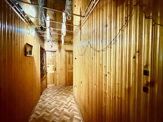 Продам трехкомнатную (3-комн.) квартиру, Миллера Ж.А. ул, 60, Симферополь г