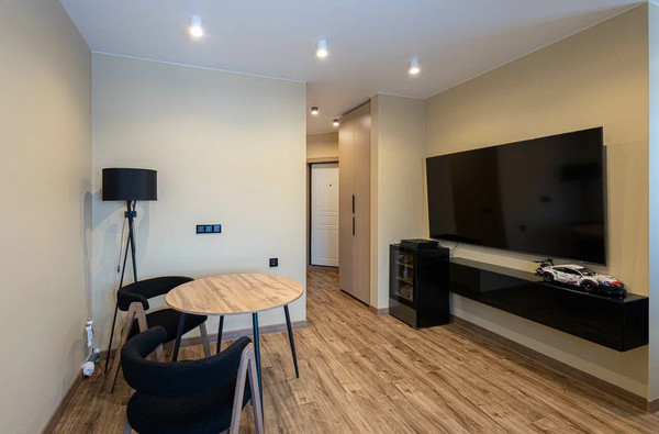 Продам однокомнатную (1-комн.) квартиру, Ленина ул, 109, Ханты-Мансийск г