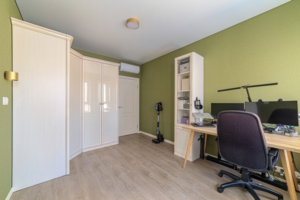 Продам трехкомнатную (3-комн.) квартиру, Измайлова ул, 58кА, Пенза г