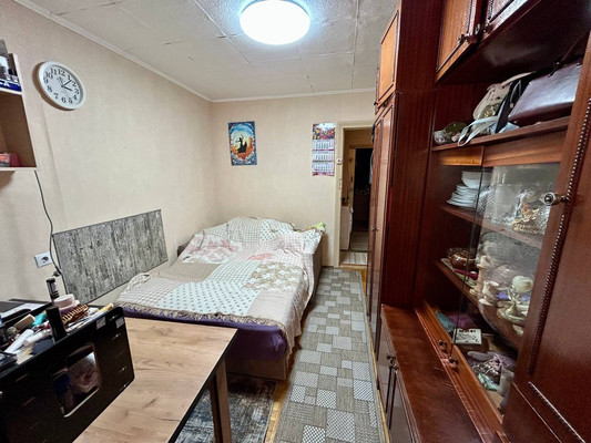 Продам трехкомнатную (3-комн.) квартиру, им. Тургенева ул, 144, Краснодар г