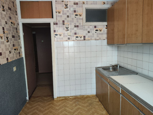 Продам двухкомнатную (2-комн.) квартиру, Симферопольская ул, 6, Армянск г