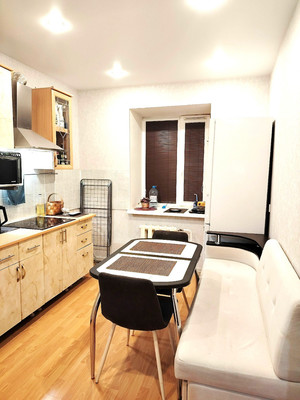 Продам однокомнатную (1-комн.) квартиру, Орджоникидзе ул, 40, Сыктывкар г