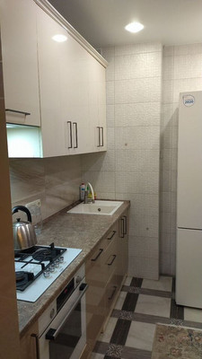 Продам двухкомнатную (2-комн.) квартиру, Парковая ул, 1к1, Белоглинка с