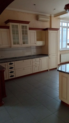 Продам многокомнатную квартиру, Ломоносовский пр-кт, 7к5, Москва г