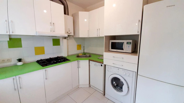 Продам трехкомнатную (3-комн.) квартиру, Мечникова ул, 73д, Ростов-на-Дону г