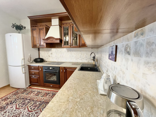 Продам двухкомнатную (2-комн.) квартиру, Мира ул, 52, Ханты-Мансийск г