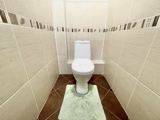 Продам двухкомнатную (2-комн.) квартиру, Мира ул, 52, Ханты-Мансийск г