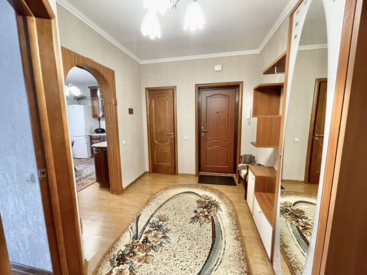 Продам двухкомнатную (2-комн.) квартиру, Мира ул, 52, Ханты-Мансийск г