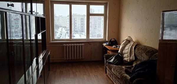 Продам трехкомнатную (3-комн.) квартиру, Школьная ул, 4, Малое Верево д