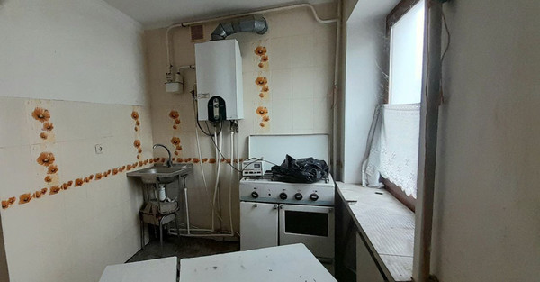 Продам двухкомнатную (2-комн.) квартиру, Киевская ул, 131, Симферополь г