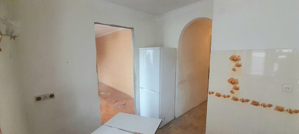 Продам двухкомнатную (2-комн.) квартиру, Киевская ул, 131, Симферополь г