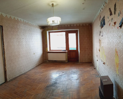 Продам двухкомнатную (2-комн.) квартиру, Киевская ул, 131, Симферополь г